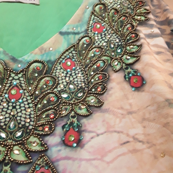 Embroidered Peacock batwing kaftan Kashkha - Picture 7 of 12